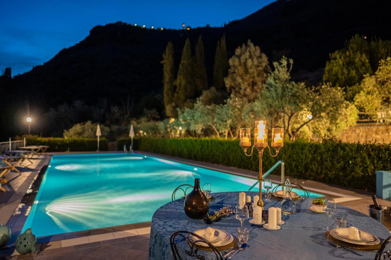 Sotto Il Cielo Di Toscana Appartamenti In Tenuta Only Adults No Pet Camaiore Buitenkant foto