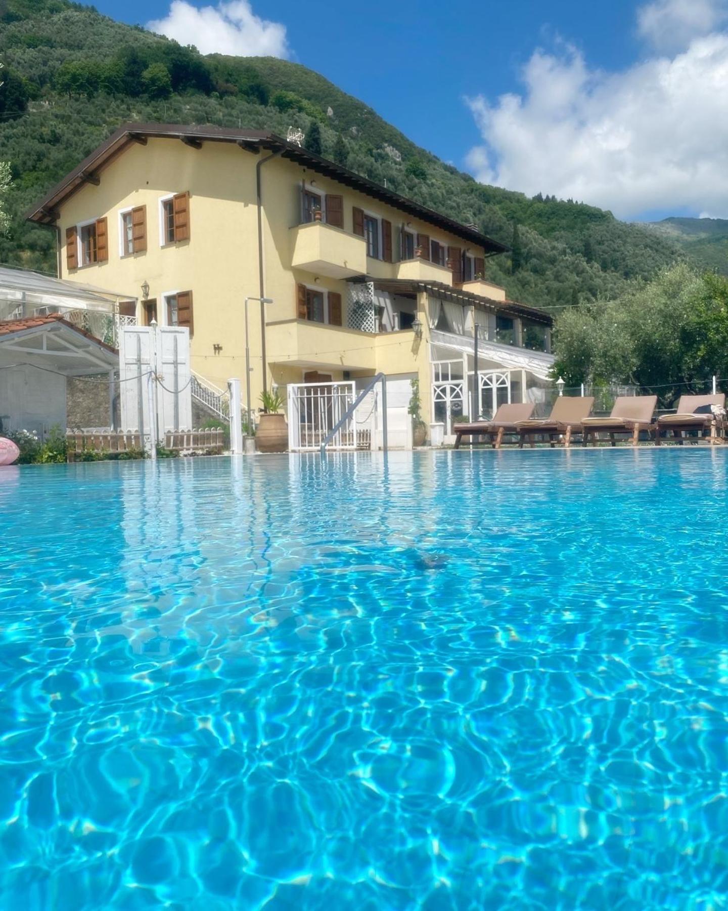 Sotto Il Cielo Di Toscana Appartamenti In Tenuta Only Adults No Pet Camaiore Buitenkant foto